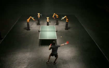 Omul si Robotul. Cine a castigat duelul dintre un campion mondial la tenis de masa si o masinarie Omul si Robotul. Cine a castigat duelul dintre un campion mondial la tenis de masa si o masinarie