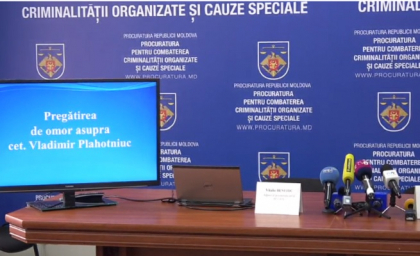 URMARESTE LIVE. PCCOCS sustine o conferinta de presa: Dosarul in care sunt cercetate 7 persoane fiind banuite de pregatirea omorului asupra lui Vlad Plahotniuc, trimis in judecata URMARESTE LIVE. PCCOCS sustine o conferinta de presa: Dosarul in care sunt cercetate 7 persoane fiind banuite de pregatirea omorului asupra lui Vlad Plahotniuc, trimis in judecata