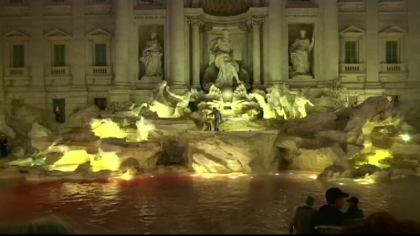 Fontana di Trevi a fost vandalizata Fontana di Trevi a fost vandalizata