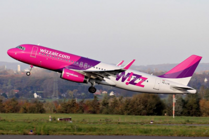 Wizz Air nu va mai percepe taxa pentru bagajul mare de mana. Cand intra in vigoare noile reguli