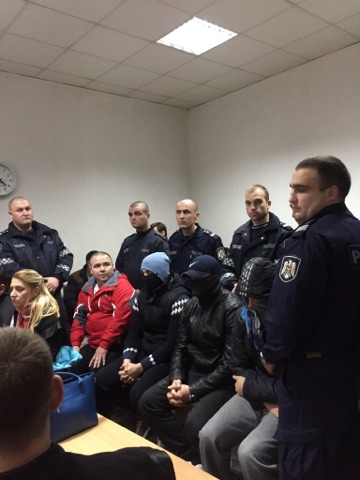 Sedinta de judecata in cazul decesului lui Andrei Braguta, amanata din nou. Avocatii apararii: "Unul dintre inculpati si-a schimbat avocatul si a cerut ca acesta sa faca cunostinta cu materialele din dosar. Toti s-au declarat nevinovati" Sedinta de judecata in cazul decesului lui Andrei Braguta, amanata din nou. Avocatii apararii: "Unul dintre inculpati si-a schimbat avocatul si a cerut ca acesta sa faca cunostinta cu materialele din dosar. Toti s-au declarat nevinovati"