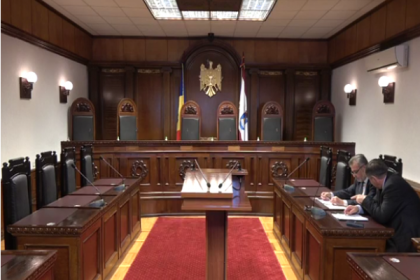 Curtea Constitutionala urmeaza sa decida daca da aviz initiativei unui grup de deputati, care vrea modificarea denumirii limbii in Legea Suprema Curtea Constitutionala urmeaza sa decida daca da aviz initiativei unui grup de deputati, care vrea modificarea denumirii limbii in Legea Suprema