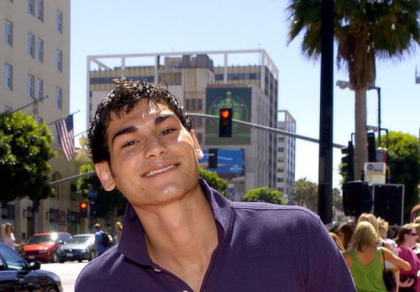 Doliu la Hollywood. Actorul Brad Bufanda s-a aruncat in gol de pe o cladire din Los Angeles. Avea doar 34 de ani - VIDEO Doliu la Hollywood. Actorul Brad Bufanda s-a aruncat in gol de pe o cladire din Los Angeles. Avea doar 34 de ani - VIDEO