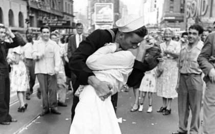 Marinarul care ar fi sarutat o infirmiera, intr-o fotografie celebra realizata in Time Square, a decedat Marinarul care ar fi sarutat o infirmiera, intr-o fotografie celebra realizata in Time Square, a decedat