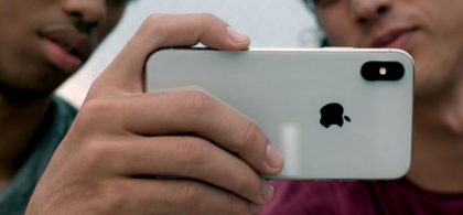 Au platit peste o mie de euro pentru iPhone X, apoi l-au returnat. Ce i-a deranjat Au platit peste o mie de euro pentru iPhone X, apoi l-au returnat. Ce i-a deranjat