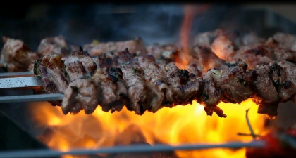 Nutritionistii atentioneaza: Mancarea fierbinte poate provoca cancer! Cum este posibil