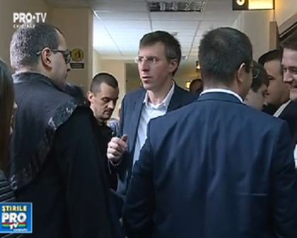 URMARESTE LIVE. O noua sedinta de judecata in cazul primarului suspendat, Dorin Chirtoaca URMARESTE LIVE. O noua sedinta de judecata in cazul primarului suspendat, Dorin Chirtoaca