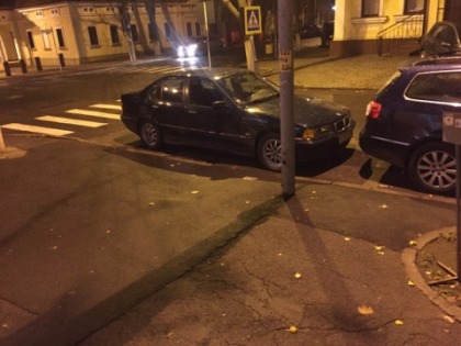 Dupa o zi in care a fost de negasit, Dorin Chirtoaca se afla in aceste momente la sediul PL. Masina sa, parcata acolo - GALERIE FOTO