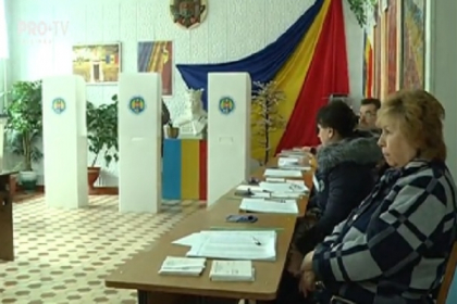 Promo-Lex: Un locuitor al capitalei a gasit numele feciorului sau decedat in listele electorale, iar altul pe cel al mamei sale decedate Promo-Lex: Un locuitor al capitalei a gasit numele feciorului sau decedat in listele electorale, iar altul pe cel al mamei sale decedate