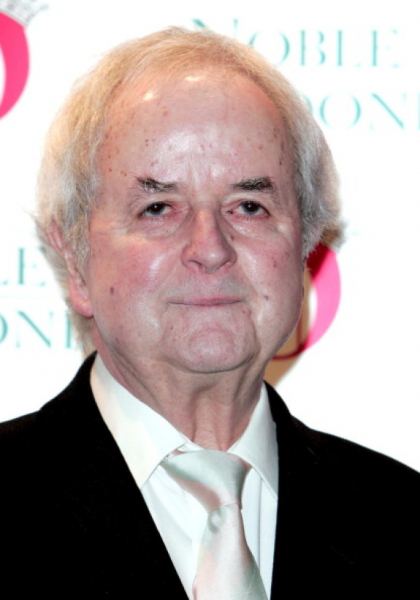 Actorul de comedie Rodney Bewes a murit la varsta de 79 de ani Actorul de comedie Rodney Bewes a murit la varsta de 79 de ani