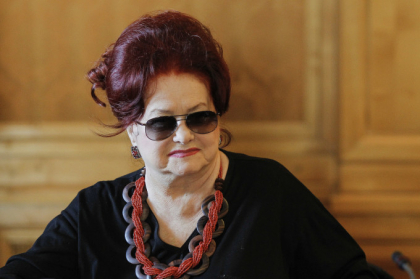 Stela Popescu, o cariera bogata in teatru si televiziune. "Viata valoreaza miliarde" - VIDEO Stela Popescu, o cariera bogata in teatru si televiziune. "Viata valoreaza miliarde" - VIDEO