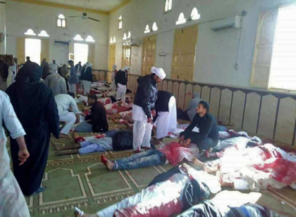 Atac cu 300 de morti in Egipt. Presedintele Abdul Fattah al-Sisi a promis sa raspunda cu "forta maxima" Atac cu 300 de morti in Egipt. Presedintele Abdul Fattah al-Sisi a promis sa raspunda cu "forta maxima"