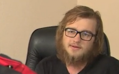 A lasat Hollywoodul pentru biserica. Angus T. Jones, total schimbat la un an dupa ce a parasit serialul Two and a Half Men A lasat Hollywoodul pentru biserica. Angus T. Jones, total schimbat la un an dupa ce a parasit serialul Two and a Half Men
