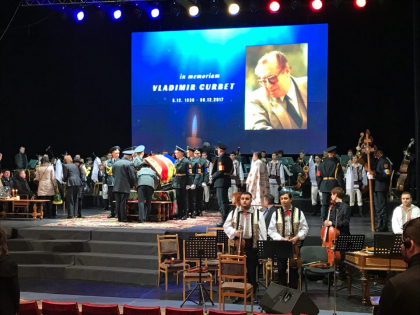 Conducatorul ansamblului Joc, Vladimir Curbet, condus astazi pe ultimul drum - FOTO Conducatorul ansamblului Joc, Vladimir Curbet, condus astazi pe ultimul drum - FOTO