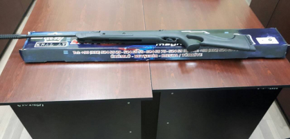 Motivul pentru care un moldovean a fost oprit la frontiera. Vamesii i-au spus sa-si duca masina la Coridorul Rosu, iar acolo au ramas socati ce au descoperit in automobil - FOTO