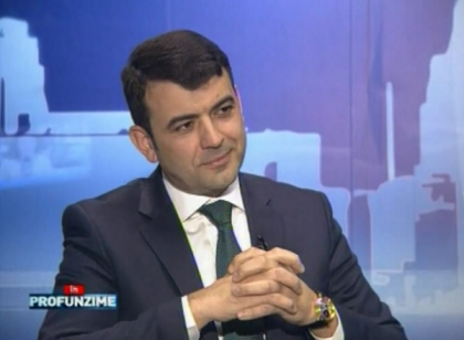 Chiril Gaburici revine la Guvern, dupa ce l-a condus cateva luni si la care a renuntat din cauza scandalului cu diploma. Prin ce s-a remarcat Gaburici cat a fost premier: "Eu cand am venit, bani in banca nu mai erau" Chiril Gaburici revine la Guvern, dupa ce l-a condus cateva luni si la care a renuntat din cauza scandalului cu diploma. Prin ce s-a remarcat Gaburici cat a fost premier: "Eu cand am venit, bani in banca nu mai erau"