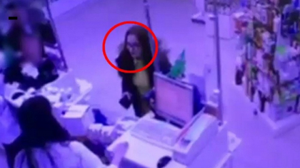 Soferita care a lovit cu masina o batrana din capitala, a urcat-o in automobil si s-a facut nevazuta a fost gasita. Ce le-a spus politistilor Soferita care a lovit cu masina o batrana din capitala, a urcat-o in automobil si s-a facut nevazuta a fost gasita. Ce le-a spus politistilor
