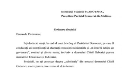 Valeriu Munteanu ii scrie lui Vlad Plahotniuc despre Chiril Gaburici. Ce vrea liberalul \\ DOC