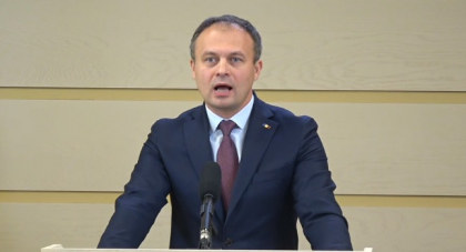 Va fi Dodon din nou suspendat dupa ce a respins noii membri ai Guvernului, anuntati de Plahotniuc? Candu: "In cazul in care nu va respecta Constitutia, ne vom adresa Curtii Constitutionale"