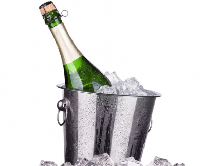 Cum sa racesti o sticla de vin in doar 10 minute
