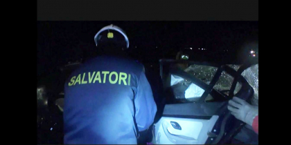 Doua persoane au decedat, dupa ce masinile lor au fost implicate in accidente. Unul a avut loc la Straseni, iar altul la Vulcanesti. A fost nevoie de interventia pompierilor pentru descarcerare Doua persoane au decedat, dupa ce masinile lor au fost implicate in accidente. Unul a avut loc la Straseni, iar altul la Vulcanesti. A fost nevoie de interventia pompierilor pentru descarcerare