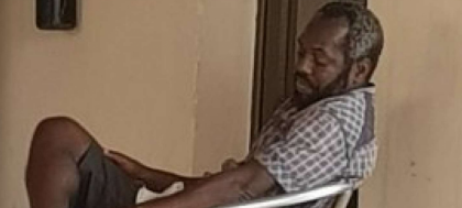 Din fotbalist milionar a ajuns sarac lipit. A pierdut tot, iar acum umbla in slapi si traieste ca un cersetor. Fostul star de la PSG avea milioane de fani