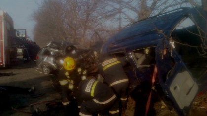 IGSU a lansat linia fierbinte in cazul accidentului din apropiere de Anenii Noi. La acest numarul de telefon rudele pot afla informatii despre starea celor doua femei ranite, dar si unde se afla corpurile neinsufletite ale celor 5 persoane decedate