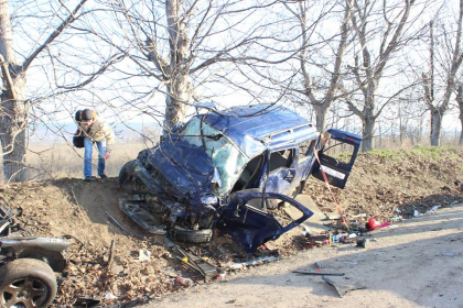 La Institutul de Medicina Urgenta, acolo unde au fost internate, la reanimare, cele doua femei de 23 si 24 de ani, a fost creata o Comisie din care fac parte mai multi specialisti care incearca sa stabilizeze starea victimelor
