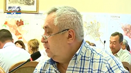 Petru Gontea si-a dat demisia din functia de sef al Directiei locativ-comunale. Silvia Radu: "Vom restructura aceasta Directie. Va fi numita o noua persoana prin concurs"