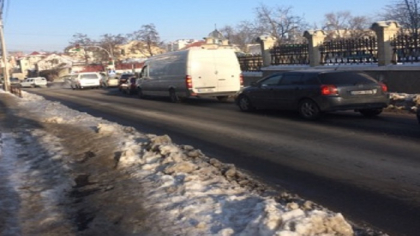 Ghetus pe drumuri. Cum se circula in aceste momente pe strazile din capitala Ghetus pe drumuri. Cum se circula in aceste momente pe strazile din capitala