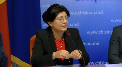 Silvia Radu isi cearta, din nou, subalternii: "Daca nu stiti cum sa faceti lucrul, va rog, mai bine plecati. Eu nu am nevoie de "otceoturi", dar de rezultate, de atitudine"