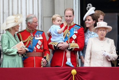 O parte din familia regala britanica, impreuna pe o noua moneda