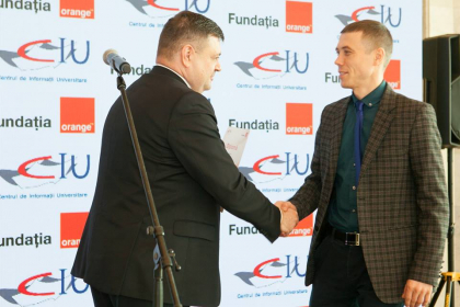 Fundatia Orange a oferit 70 de burse tinerilor profesori de informatica din zonele rurale - FOTO