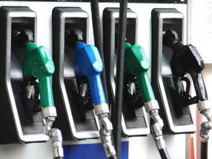 Benzina, tot mai scumpa. ANRE a stabilit noile preturi plafon pentru urmatoarele doua saptamani