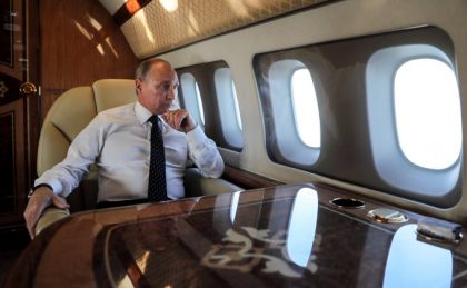 Zeci de pasageri, obligati sa astepte la -16 grade aterizarea avionului lui Putin - FOTO