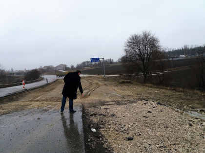 Reparatia unui drum din Ialoveni a esuat din cauza unor scheme in care au fost implicati inalti functionari de stat - Moldova Curata Reparatia unui drum din Ialoveni a esuat din cauza unor scheme in care au fost implicati inalti functionari de stat - Moldova Curata