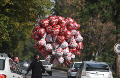 Pakistanul a interzis Valentine"™s Day, inclusiv pe canalele de radio si televiziune