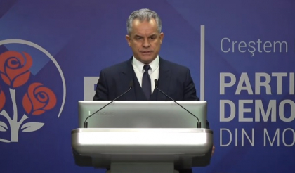 Viitorii pretendenti la functii elective vor trebui sa obtina un certificat de integritate. Plahotniuc: "Vom merge la Parlament cu o initiativa legislativa". PD anunta ca vrea mai multe femei in politica: "Am pregatit un proiect" Viitorii pretendenti la functii elective vor trebui sa obtina un certificat de integritate. Plahotniuc: "Vom merge la Parlament cu o initiativa legislativa". PD anunta ca vrea mai multe femei in politica: "Am pregatit un proiect"
