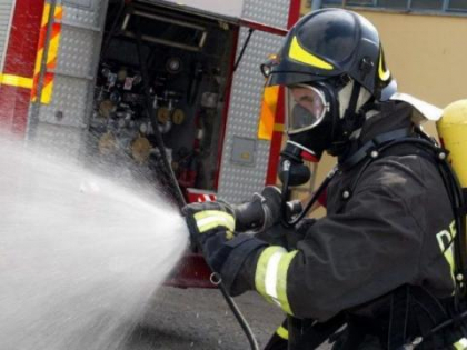 Un incendiu a izbucnit intr-un bloc de locuit din Causeni. Noua persoane, printre care cinci copii, evacuate: un bebelus de cateva luni a fost transportat la spital Un incendiu a izbucnit intr-un bloc de locuit din Causeni. Noua persoane, printre care cinci copii, evacuate: un bebelus de cateva luni a fost transportat la spital