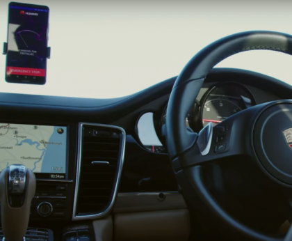 Ce s-a intamplat cand au conectat un smartphone la o masina autonoma - VIDEO