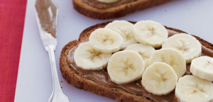Micul dejun sanatos si gustos care te ajuta sa slabesti. Ai nevoie de trei ingrediente Micul dejun sanatos si gustos care te ajuta sa slabesti. Ai nevoie de trei ingrediente