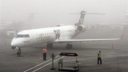 Intarzieri si anulari pe aeroportul Chisinau din cauza cetii. Zeci de pasageri isi asteapta zborul: mai multe curse au fost anulate - FOTO