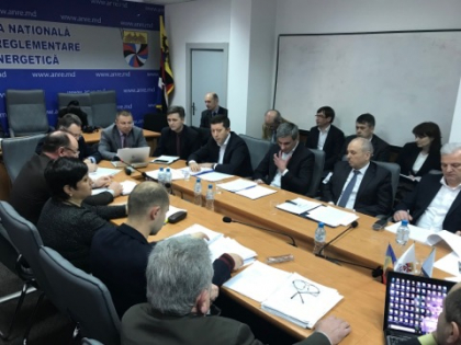URMARESTE LIVE. ANRE discuta tarifele la gazele naturale pentru anul 2018 cu Moldova Gaz si experti