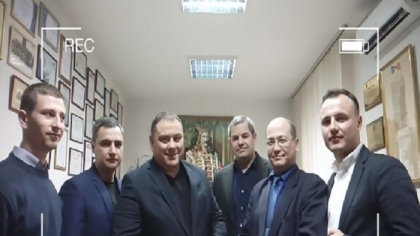 S-au intrecut la felicitari in filmulete video postate pe facebook. De ce iubesc femeile angajatii de la SPPS, Politia de Frontiera si cei din Politie - VIDEO S-au intrecut la felicitari in filmulete video postate pe facebook. De ce iubesc femeile angajatii de la SPPS, Politia de Frontiera si cei din Politie - VIDEO