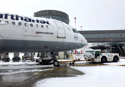 Au furat 5 milioane de dolari dintr-un avion Lufthansa. Jaful a durat doar sase minute