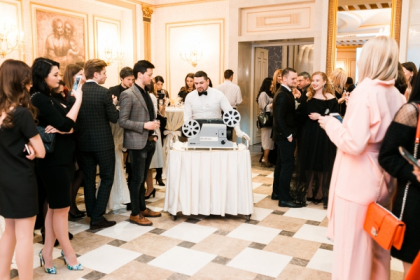 De 6 ani, ne fac evenimentele tot mai frumoase! Cunoaste-i pe partenerii fideli ai petrecerii Oscar Perfect Pary - VIDEO