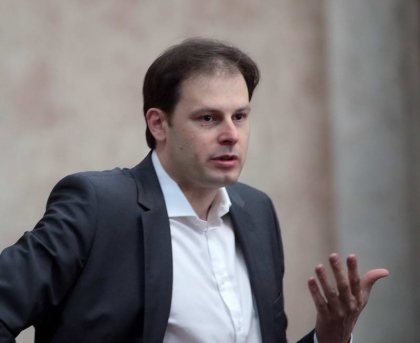 Lucinschi, aproape de a-si afla sentinta in dosarul in care este cercetat: procurorii cer 6 ani si jumatate de inchisoare pentru fostul deputat liberal democrat Lucinschi, aproape de a-si afla sentinta in dosarul in care este cercetat: procurorii cer 6 ani si jumatate de inchisoare pentru fostul deputat liberal democrat