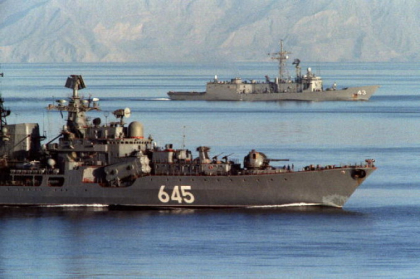 Armata rusa a trimis nave de razboi si ameninta armata SUA cu actiuni