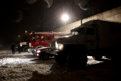 32 de vehicule, printre care si 6 ambulante au fost scoase din nameti noaptea trecuta. Operatiunea salvatorilor - FOTO si VIDEO 32 de vehicule, printre care si 6 ambulante au fost scoase din nameti noaptea trecuta. Operatiunea salvatorilor - FOTO si VIDEO