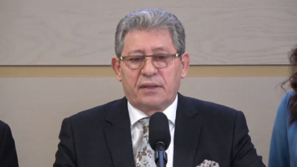 Liberalii au parasit sedinta Parlamentului in semn de protest. Lupu: "Ne parasesc pentru totdeuna". Ghimpu: "Puteti cineva sa-l opriti pe dl Lupu? Avem un parlament sau o guvernare care nu vede nimic decat puterea de azi si puterea de maine" Liberalii au parasit sedinta Parlamentului in semn de protest. Lupu: "Ne parasesc pentru totdeuna". Ghimpu: "Puteti cineva sa-l opriti pe dl Lupu? Avem un parlament sau o guvernare care nu vede nimic decat puterea de azi si puterea de maine"